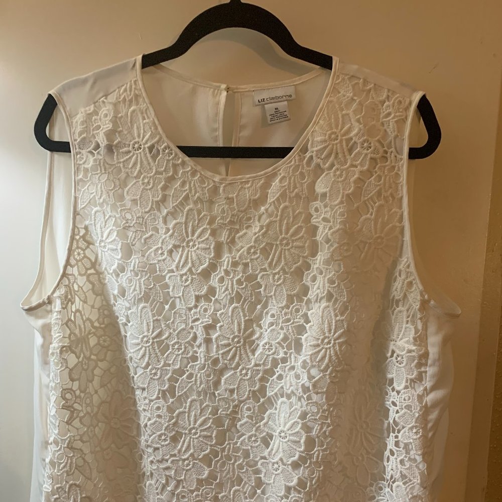 Sleeveless lace top